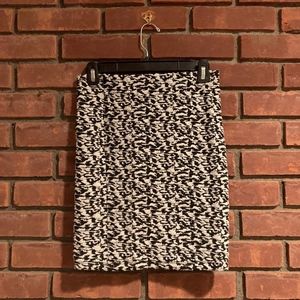 H&M High Waisted Black&White Textured Mini Skirt